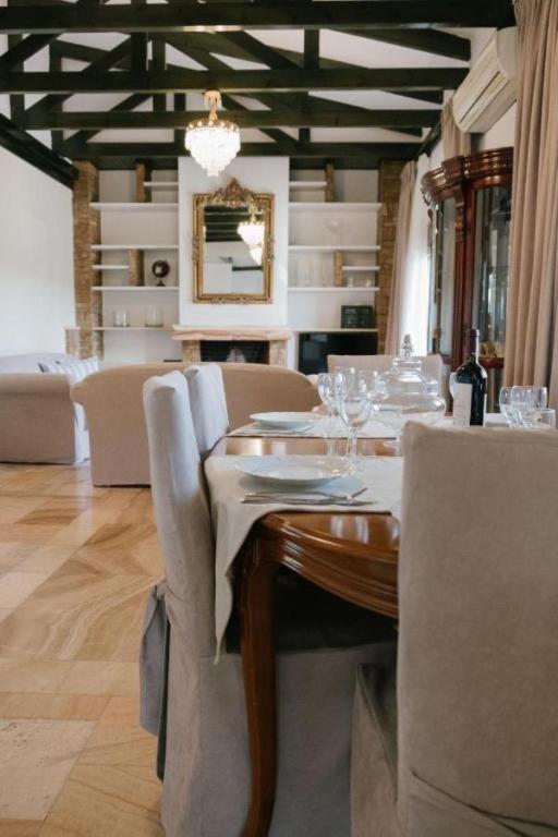 Marble Luxury Suites Karterósz Kültér fotó