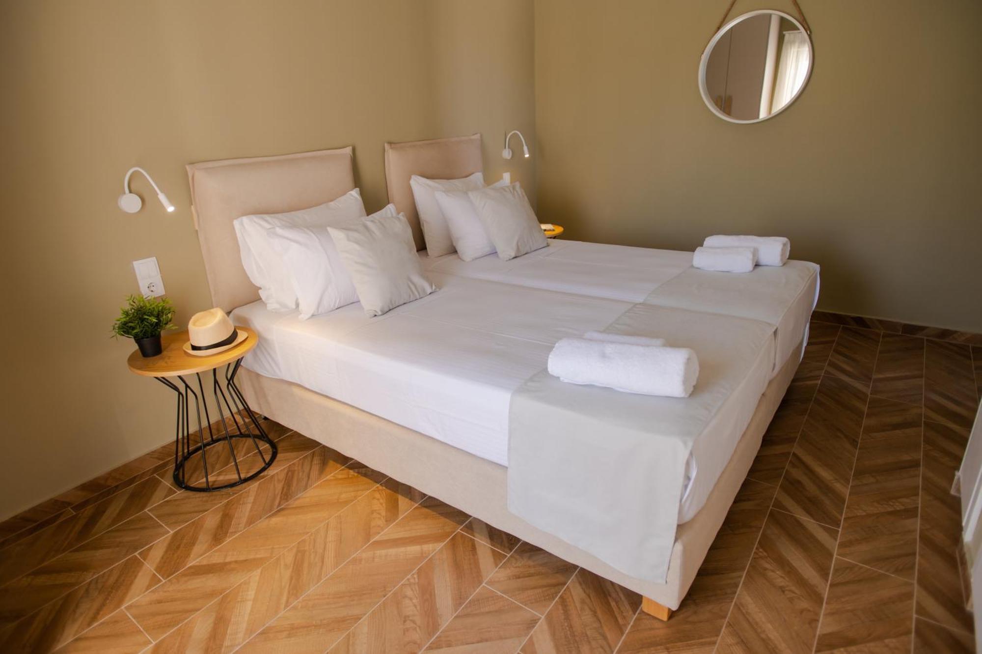 Marble Luxury Suites Karterósz Kültér fotó