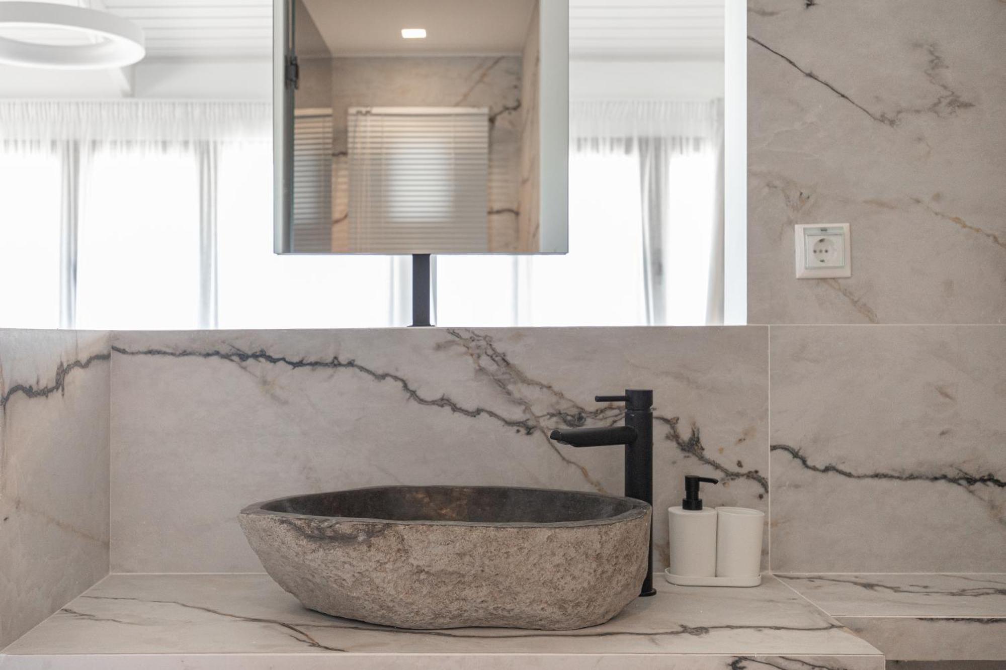 Marble Luxury Suites Karterósz Szoba fotó